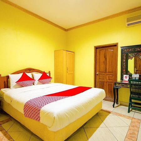 Oyo 1770 Hotel Mawar Saron 2 Kejayan Exterior photo