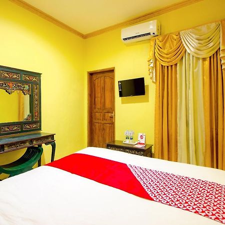 Oyo 1770 Hotel Mawar Saron 2 Kejayan Exterior photo