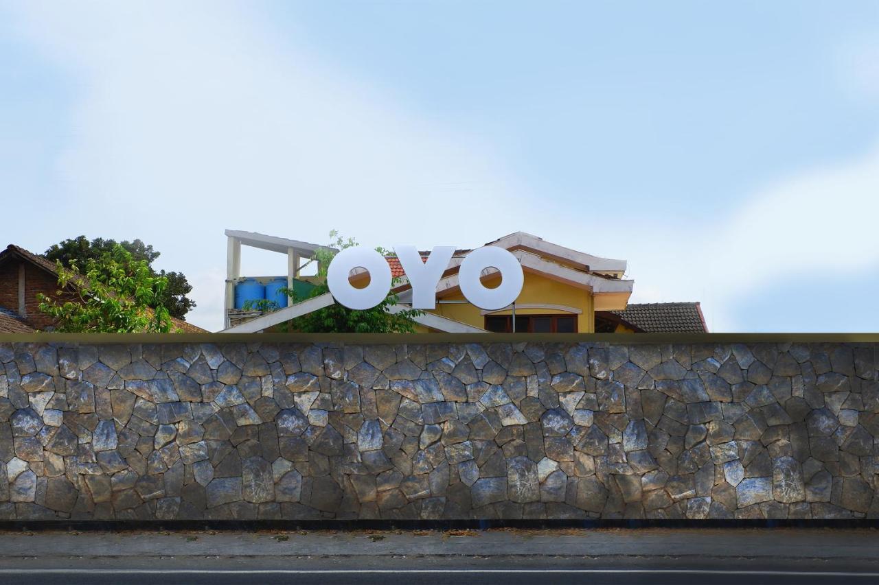 Oyo 1770 Hotel Mawar Saron 2 Kejayan Exterior photo