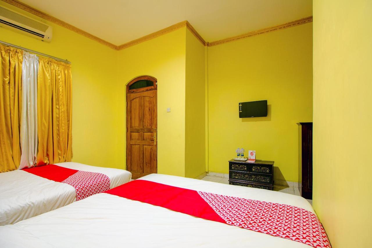 Oyo 1770 Hotel Mawar Saron 2 Kejayan Exterior photo