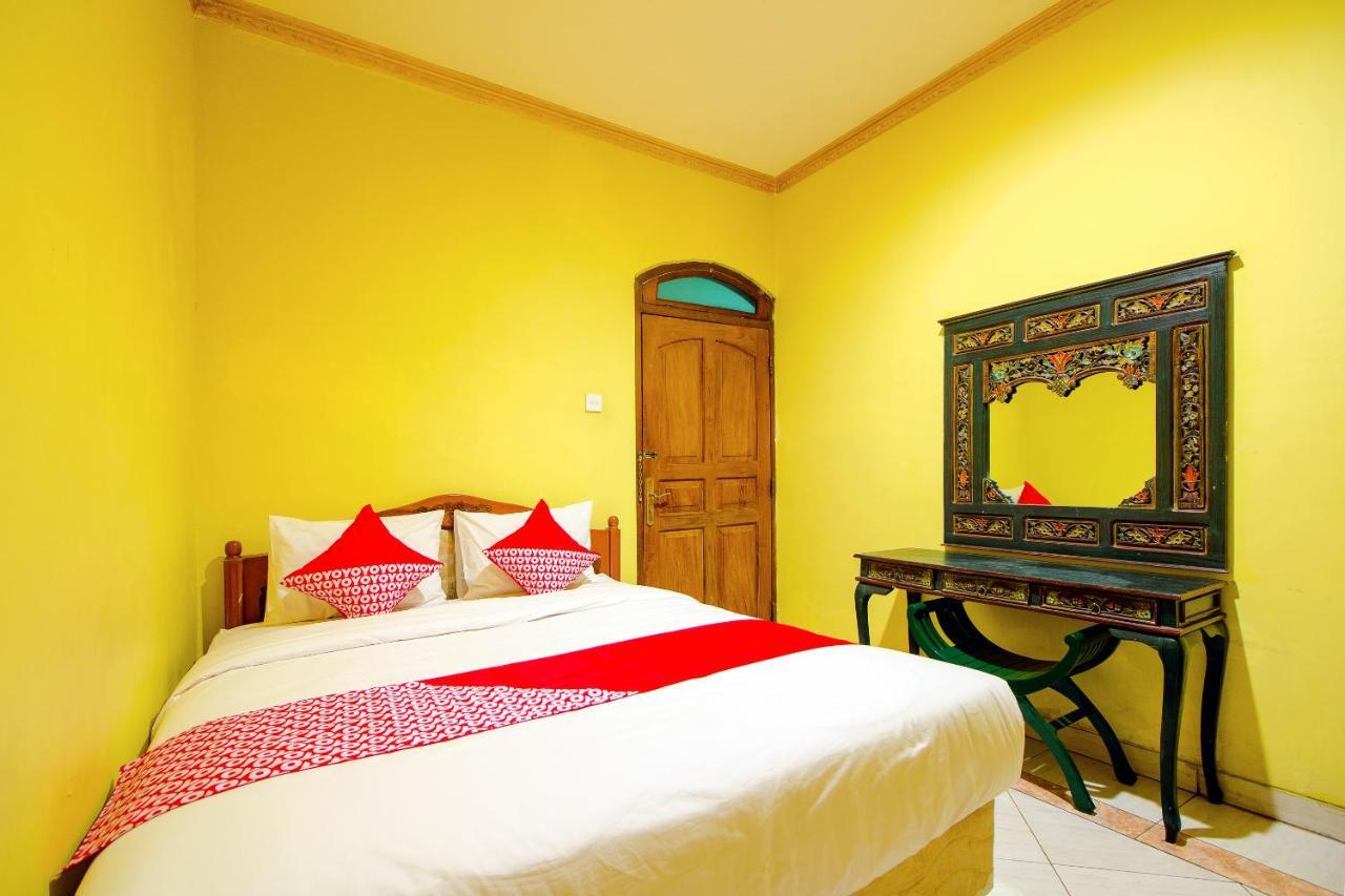 Oyo 1770 Hotel Mawar Saron 2 Kejayan Exterior photo