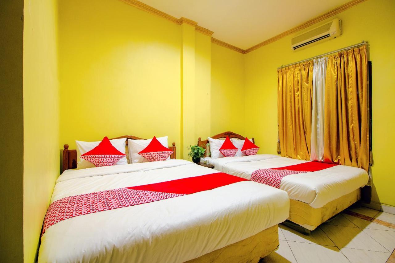 Oyo 1770 Hotel Mawar Saron 2 Kejayan Exterior photo
