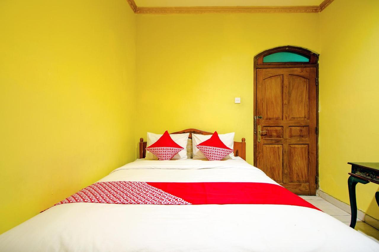 Oyo 1770 Hotel Mawar Saron 2 Kejayan Exterior photo